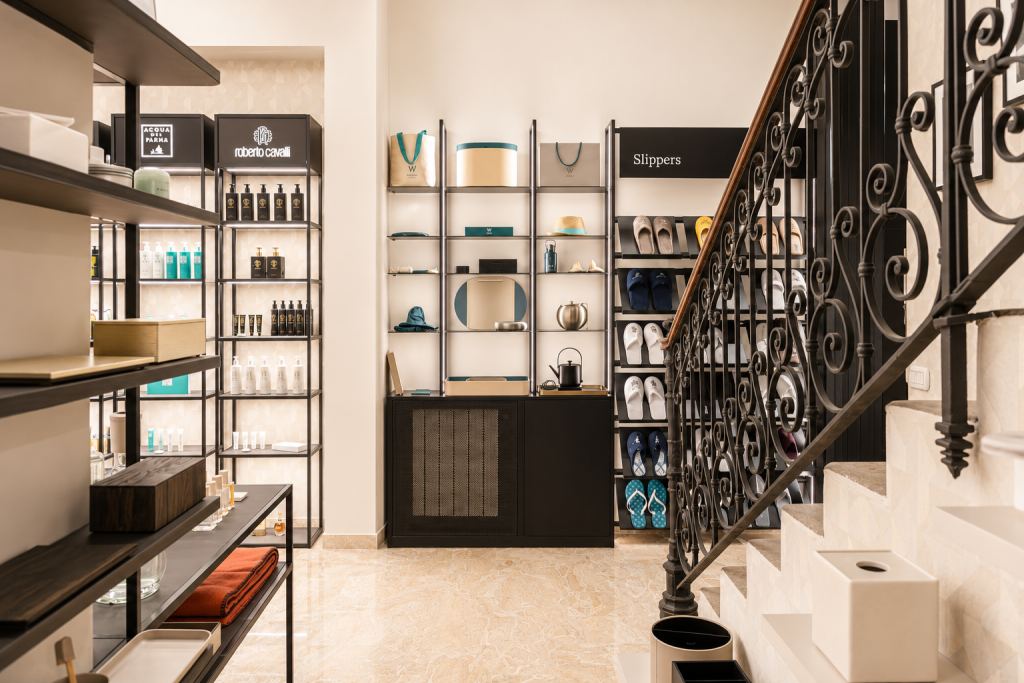 CRC_Retail_Moltrasio_Showroom_7